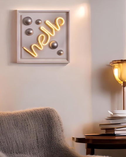 Hello Neon Işıklı Duvar Aksesuarı