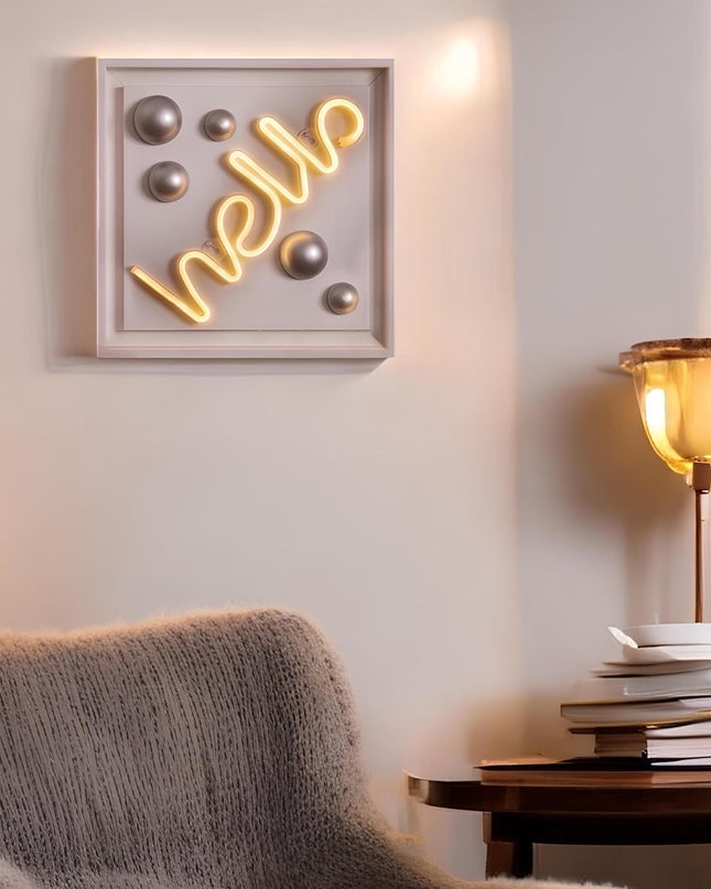 Hello Neon Işıklı Duvar Aksesuarı