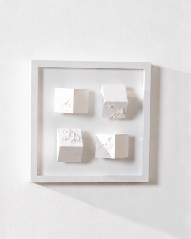 Monowall White Duvar Aksesuarı – Çerçeveli Küp Kompozisyonu /  Sculptural Wall Decor