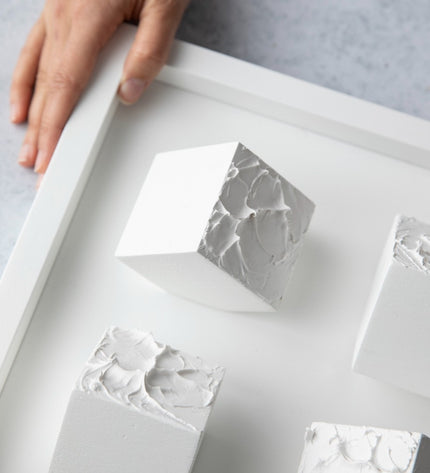 Monowall White Duvar Aksesuarı – Çerçeveli Küp Kompozisyonu /  Sculptural Wall Decor