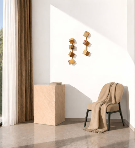 Wallicon Line Gold 2’li Set Duvar Aksesuarı – Ahşap Küp & Metal Kompozisyon