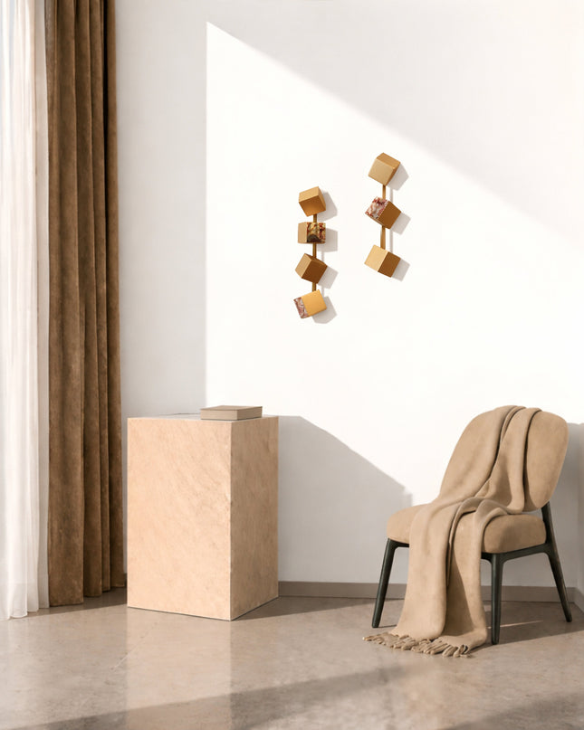 Wallicon Line Gold 2’li Set Duvar Aksesuarı – Ahşap Küp & Metal Kompozisyon